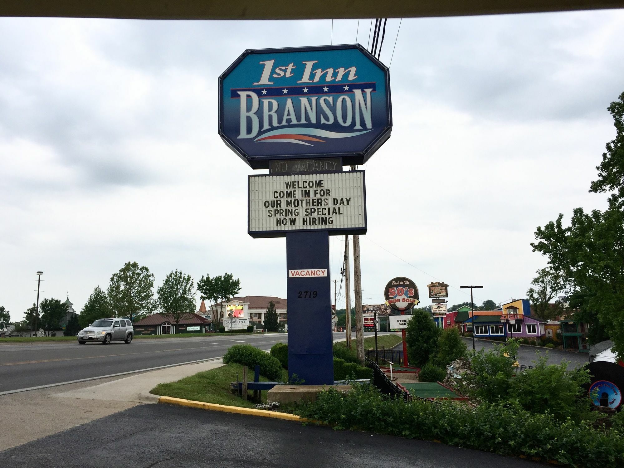 Suburban Studios Branson On The Strip Exterior photo